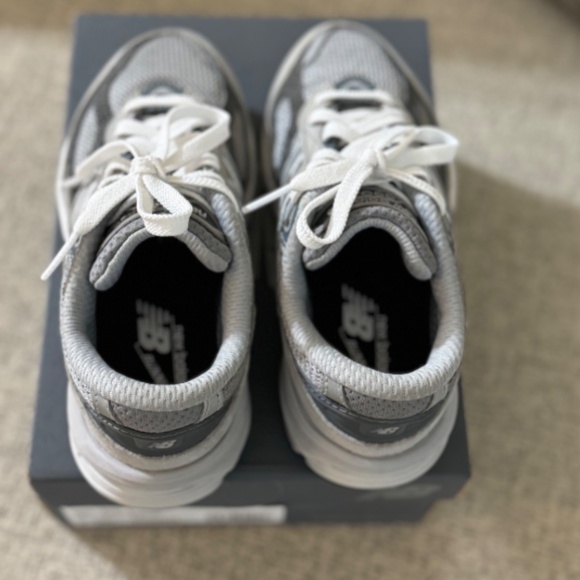 New Balance Fuel Cell 990 v6 - Picture 5 of 7